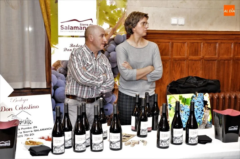 Foto 10 - La DOP Sierra de Salamanca presenta sus vinos en el Casino  