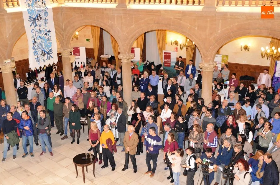 Foto 7 - La DOP Sierra de Salamanca presenta sus vinos en el Casino  