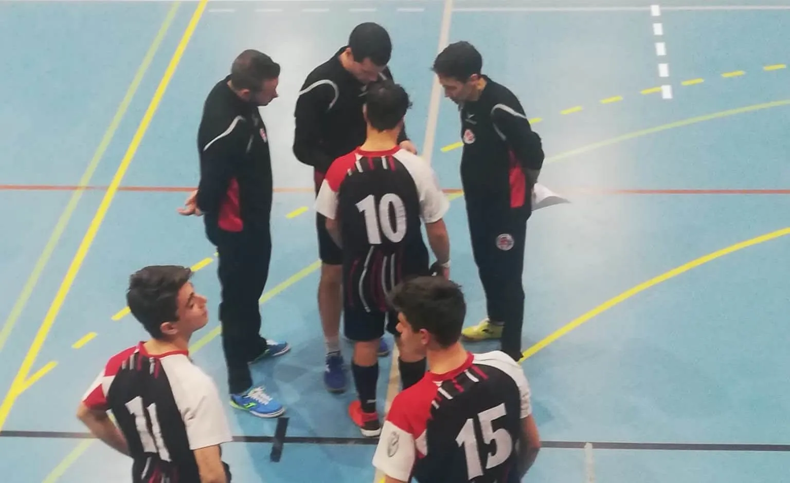 Foto 2 - Exigente entreno de la Selecci&oacute;n de Castilla y Le&oacute;n con Julio Jerez en sus filas  