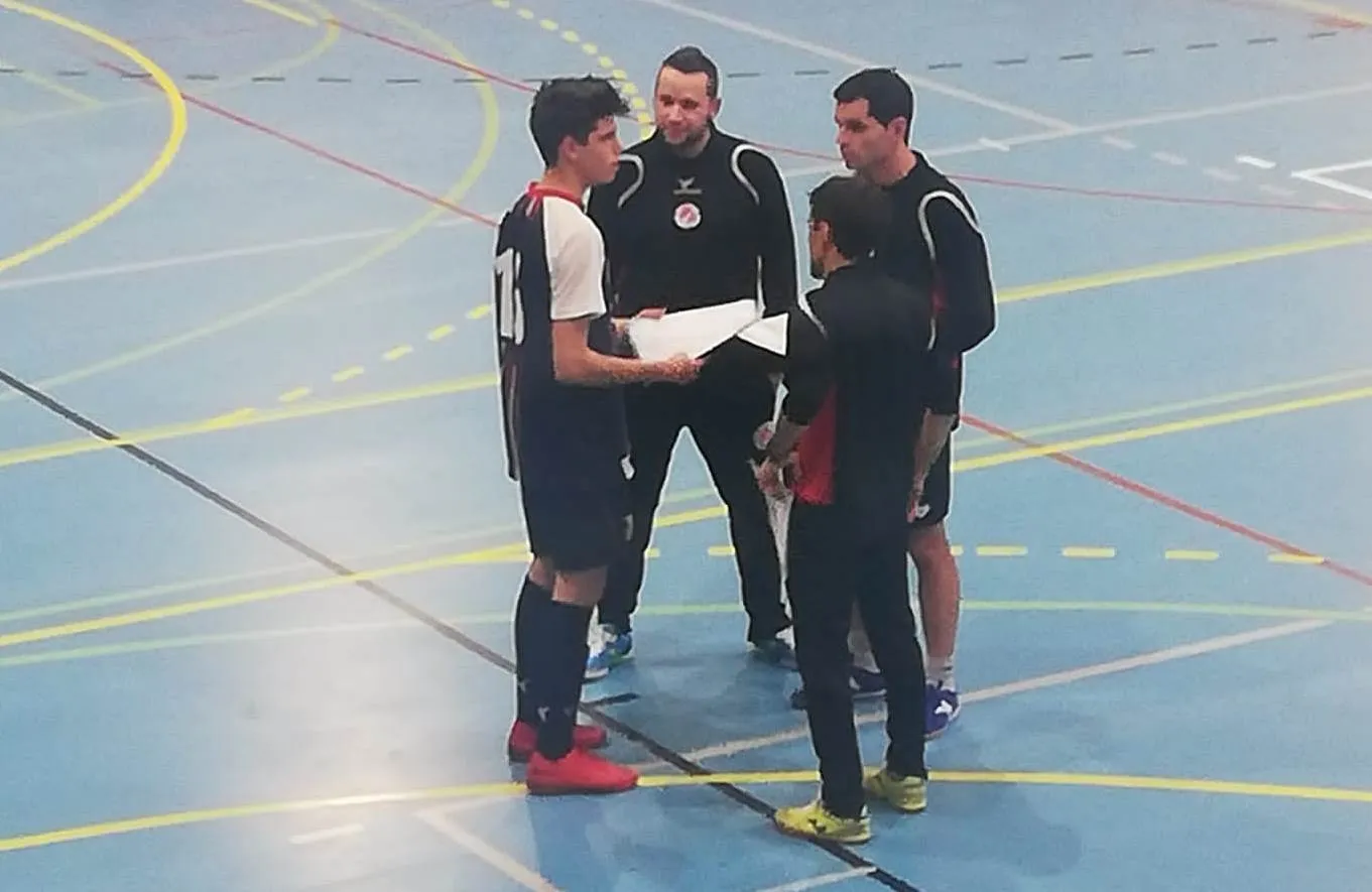 Foto 3 - Exigente entreno de la Selecci&oacute;n de Castilla y Le&oacute;n con Julio Jerez en sus filas  
