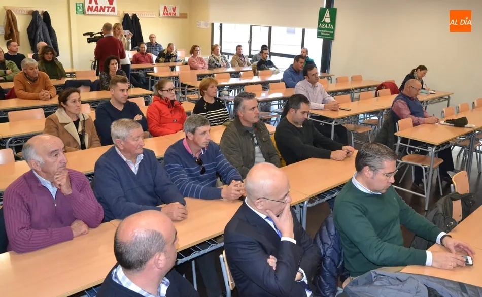 Foto 10 - Asaja critica que se &ldquo;criminalice&rdquo; al sector ganadero cuando se habla del cambio clim&aacute;tico  