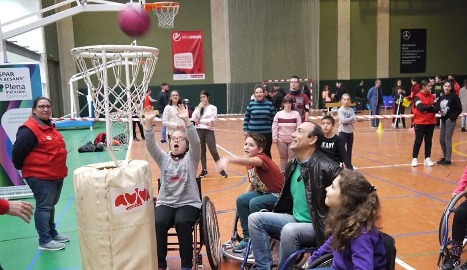 El alcalde, Pedro Samuel Martín, junto a algunos participantes de esta jornada