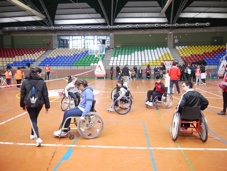 Foto 8 - Carbajosa celebra el D&iacute;a Internacional de la Dispacidad con un encuentro deportivo