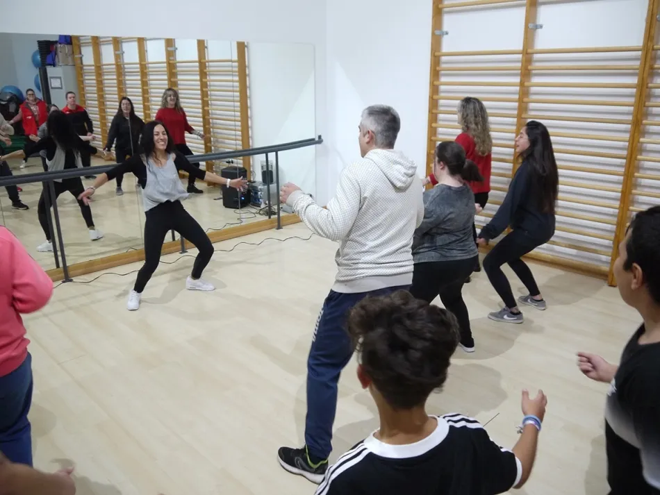 Foto 7 - Carbajosa celebra el D&iacute;a Internacional de la Dispacidad con un encuentro deportivo