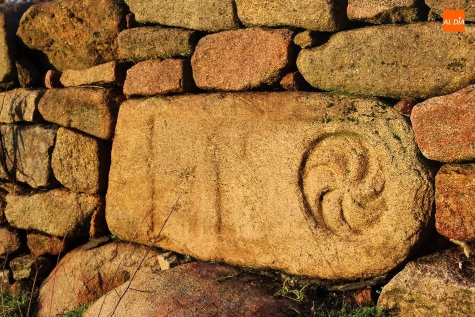 Foto 5 - Castro Vet&oacute;n de Yecla de Yeltes, el secreto de las piedras  