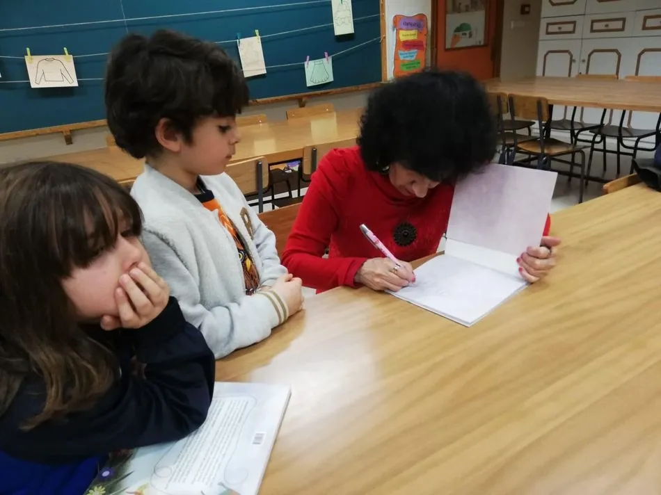 Foto 4 - Maristas fomenta la lectura entre los m&aacute;s peque&ntilde;os con sus &lsquo;Encuentros con escritores&rsquo;