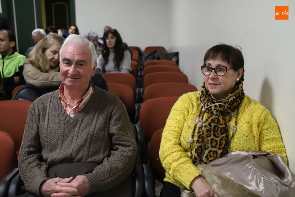 Foto 3 - El Ateneo de Salamanca aborda en una mesa redonda el dilema de comprar o alquilar una vivienda