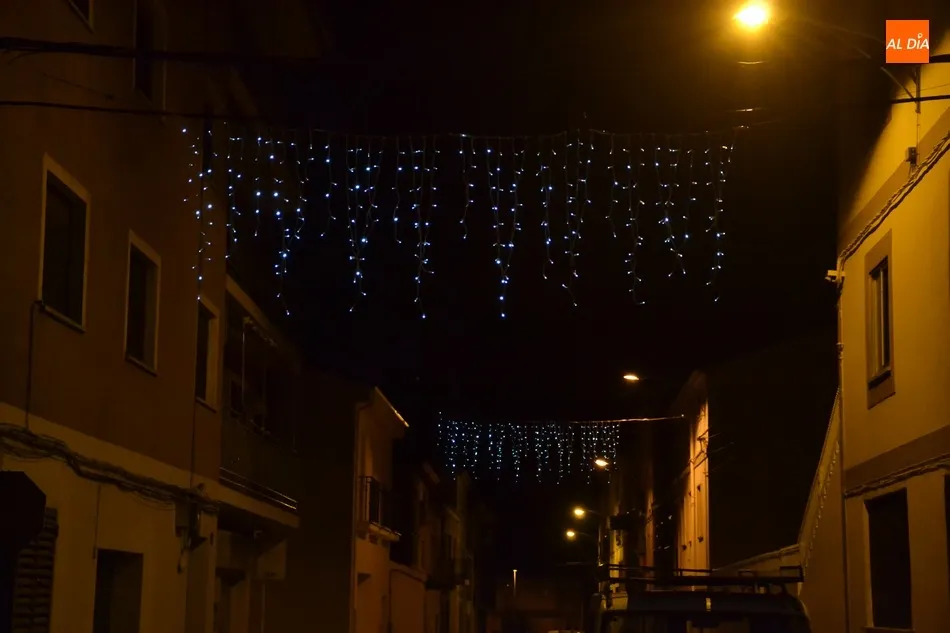 Foto 11 - Ciudad Rodrigo inaugura la Navidad 2019 con el encendido de su ampliado alumbrado  