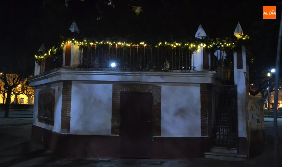 Foto 5 - Ciudad Rodrigo inaugura la Navidad 2019 con el encendido de su ampliado alumbrado  