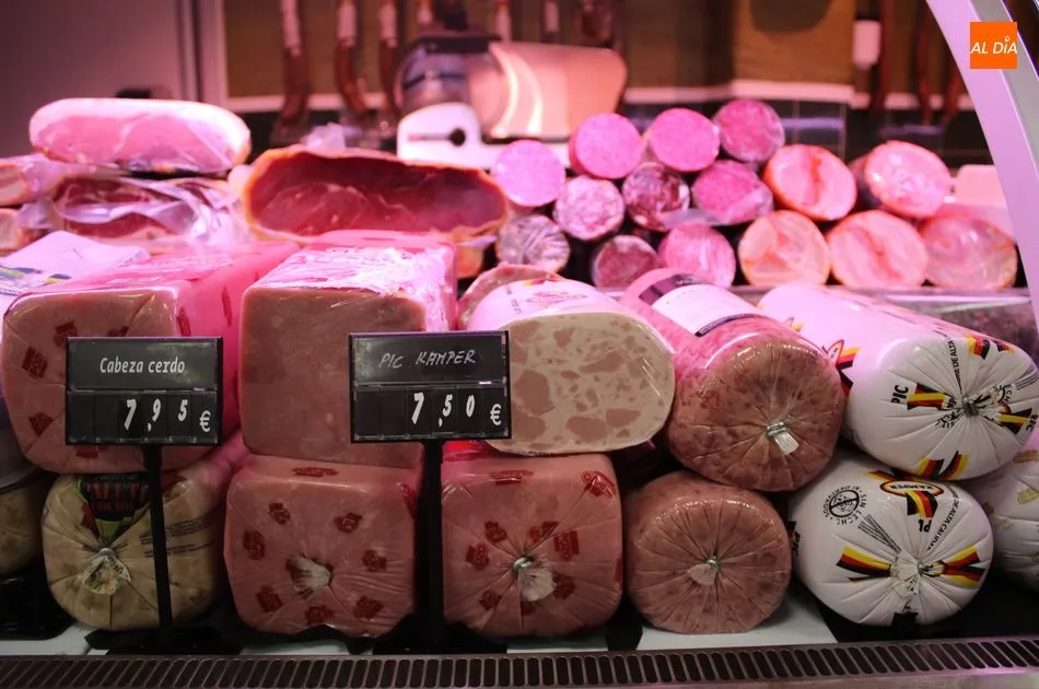 Foto 6 - La gastronom&iacute;a navide&ntilde;a llega con fuerza a Unide Market de Supermercados Cosme
