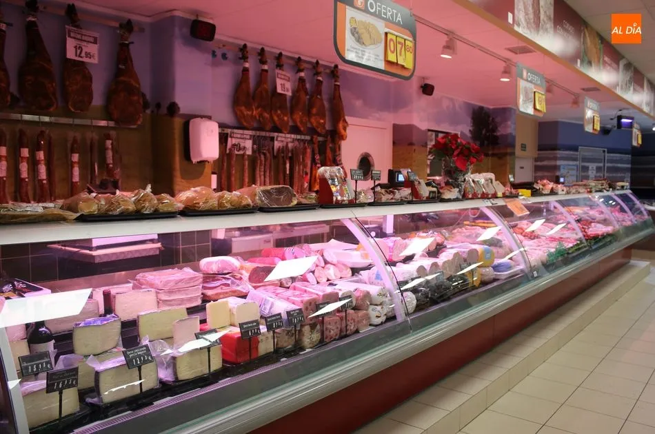 Foto 3 - La gastronom&iacute;a navide&ntilde;a llega con fuerza a Unide Market de Supermercados Cosme