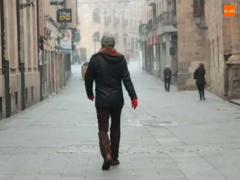 Foto 7 - La niebla se apunta al puente de la Constituci&oacute;n en Salamanca