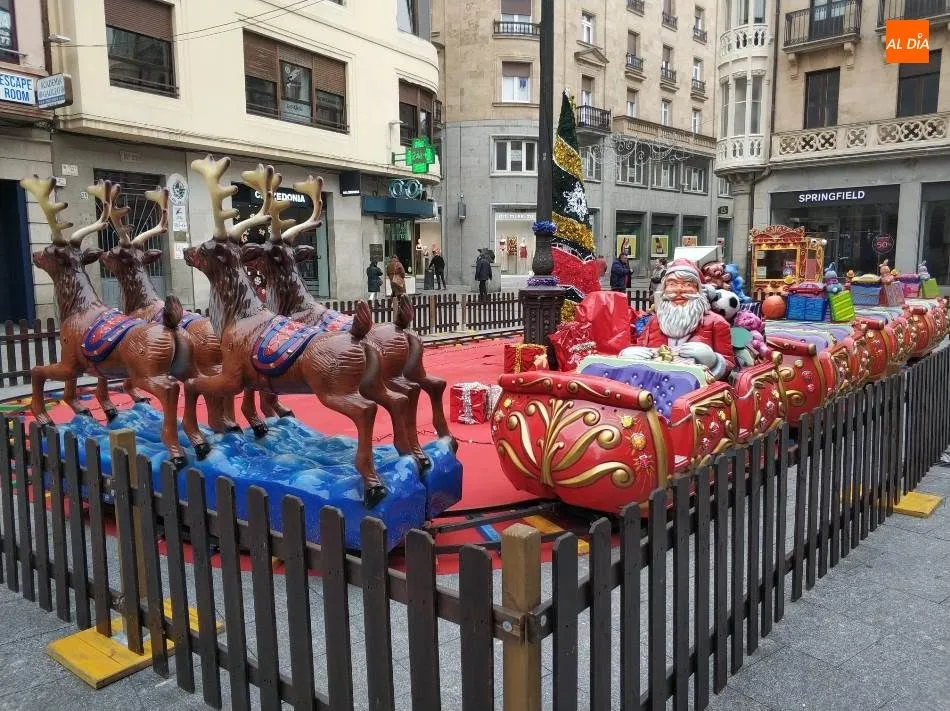Carrusel navideño en la plaza Liceo. Foto de Lydia González