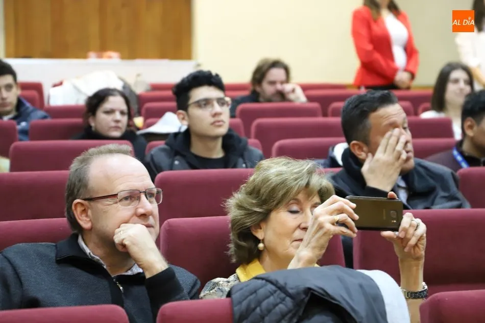Foto 4 - Salamanca re&uacute;ne a 76 j&oacute;venes investigadores de Europa e Iberoam&eacute;rica que exponen sus trabajos
