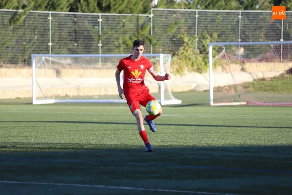 Foto 10 - El Rayo Vallecano se lleva los tres puntos del Alfonso San Casto (1-2)