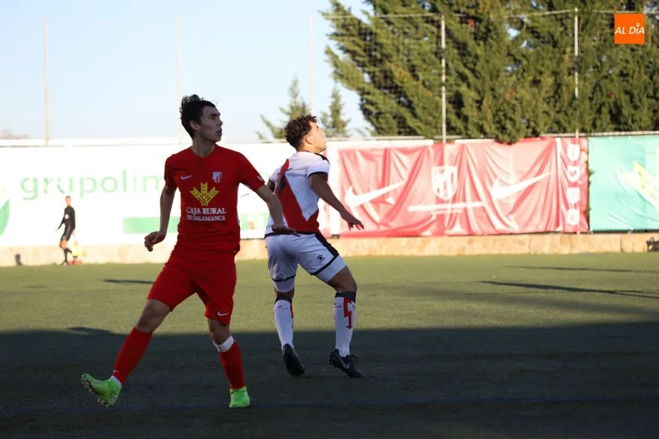 Foto 6 - El Rayo Vallecano se lleva los tres puntos del Alfonso San Casto (1-2)