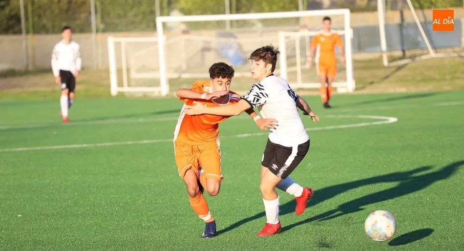 Acción del encuentro entre el Salamanca UDS y el Parquesol / Lydia González