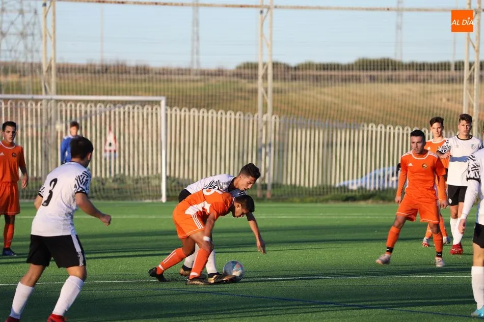 Foto 6 - Resultados, clasificaciones e im&aacute;genes del f&uacute;tbol base regional