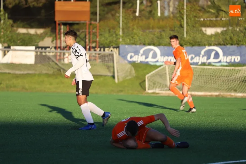Foto 2 - Resultados, clasificaciones e im&aacute;genes del f&uacute;tbol base regional