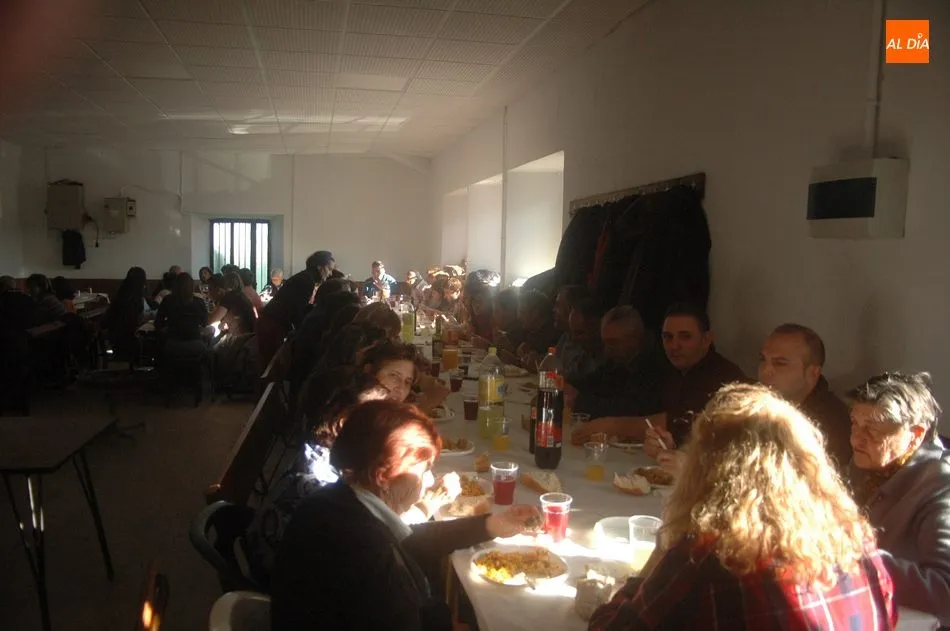 Foto 5 - La Matanza Tradicional de Escuernavacas reivindica la vida en los pueblos  