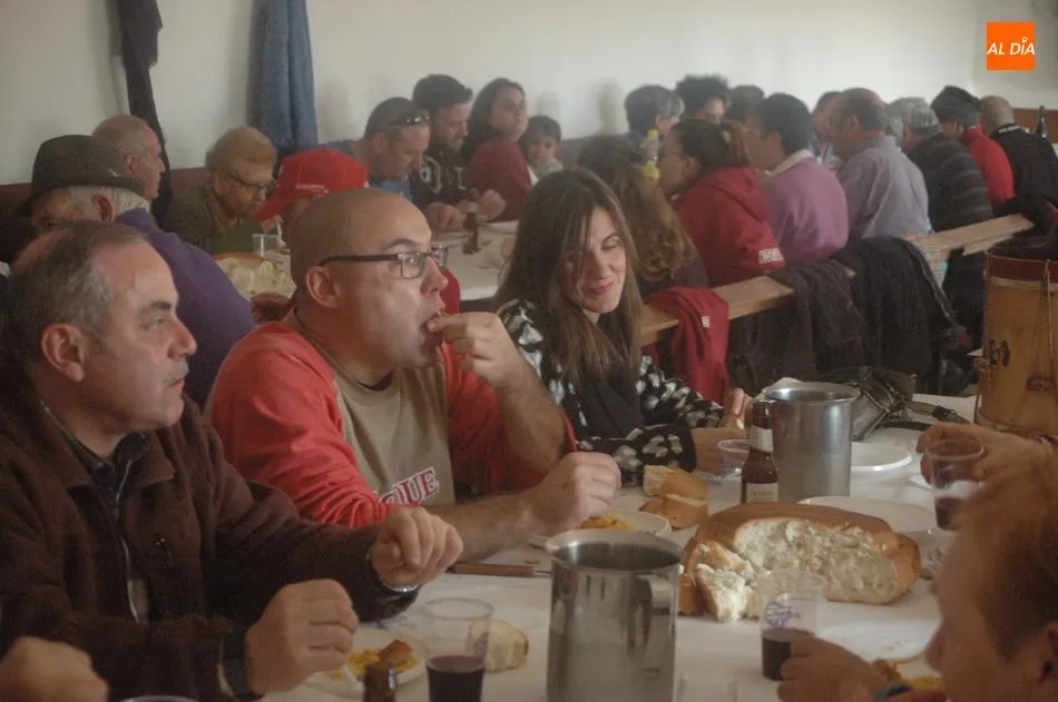 La Matanza Tradicional de Escuernavacas reivindica la vida en los pueblos  