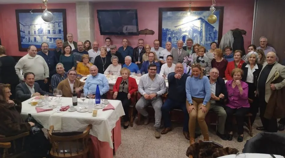 Foto 2 - Los Amigos de la Ilusi&oacute;n rinden homenaje a sus tres integrantes de mayor edad  