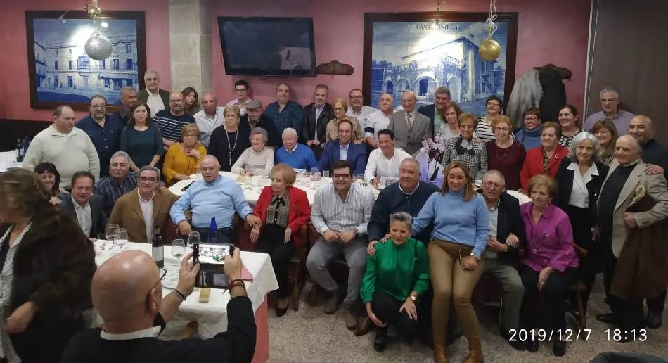 Foto 4 - Los Amigos de la Ilusi&oacute;n rinden homenaje a sus tres integrantes de mayor edad  