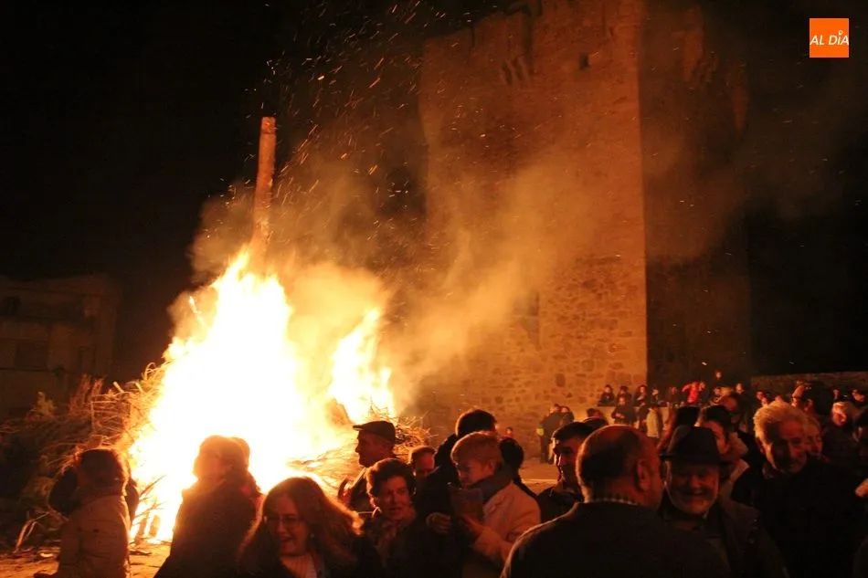 Foto 7 - Cientos de personas acuden a la I Fiesta de la Capachera en Sobradillo  