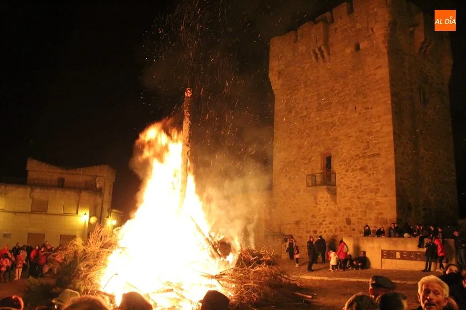 Foto 5 - Cientos de personas acuden a la I Fiesta de la Capachera en Sobradillo  