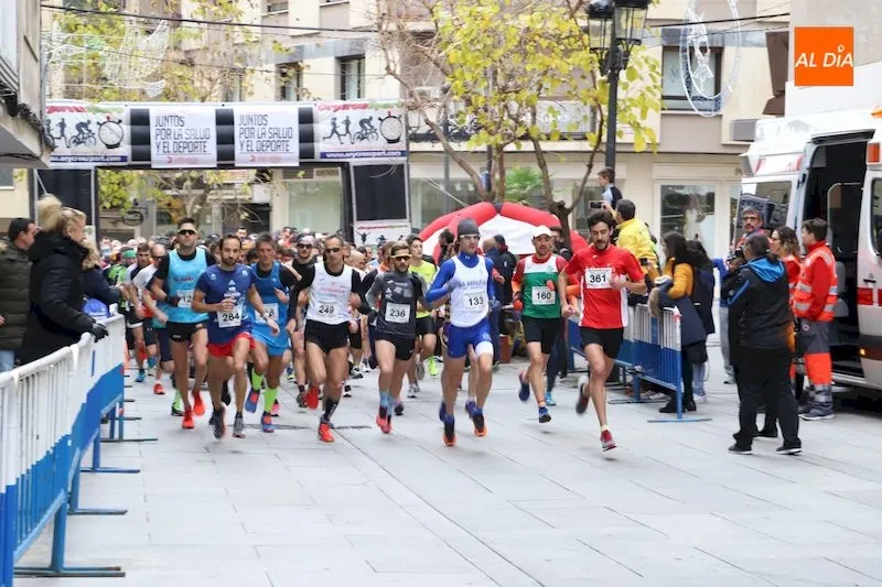 Salida de la II Carrera Corre con tu médico en Salamanca / Lydia González