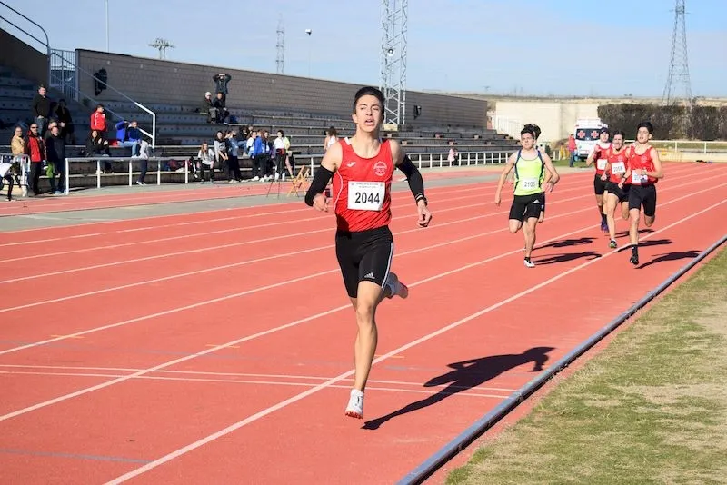 Foto 2 - Cerca de medio millar de participantes toman parte en el Control Provincial de Atletismo