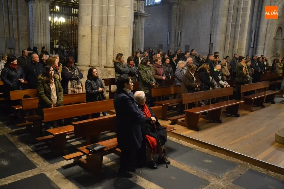 Foto 3 - Gran asistencia de fieles a la Misa Estacional del D&iacute;a de la Inmaculada  