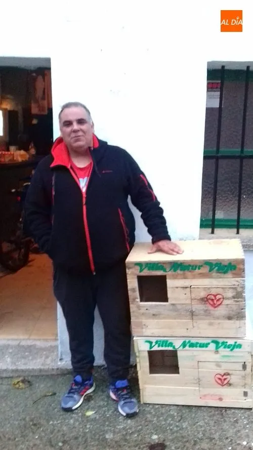 Foto 2 - La Asociaci&oacute;n Pe&ntilde;a Gaviota pone cerco desde Villavieja de Yeltes al escarabajo de las encinas