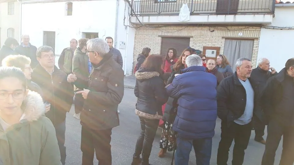 Foto 4 - Los vecinos de El Pedroso de la Armu&ntilde;a descubren la historia de su pueblo