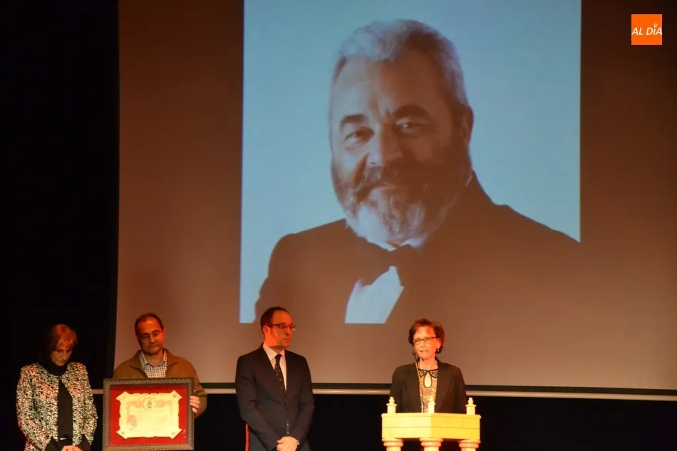 Foto 7 - Ciudad Rodrigo declara Hijo Adoptivo, rindi&eacute;ndole un sentid&iacute;simo homenaje, &ldquo;al amigo de...