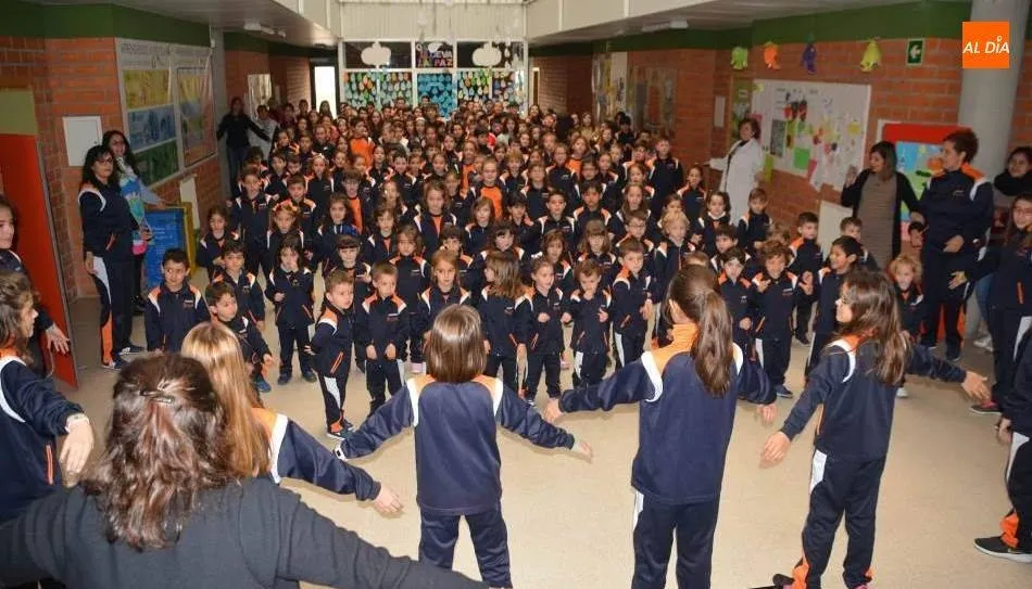 Alumnos del Colegio Antonio Machado, durante una actividad realizada en el centro