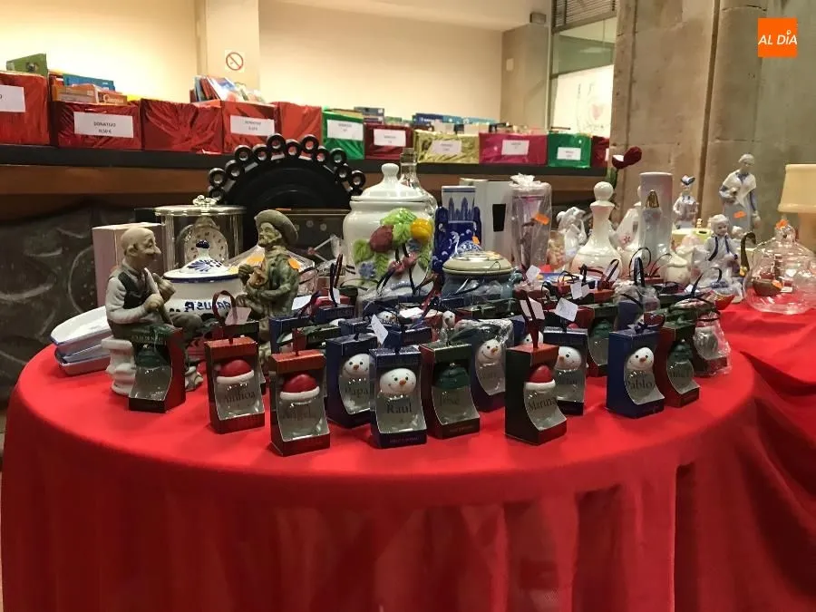 Foto 4 - Descuentos del 50% en los art&iacute;culos del mercadillo ben&eacute;fico de Pyfano