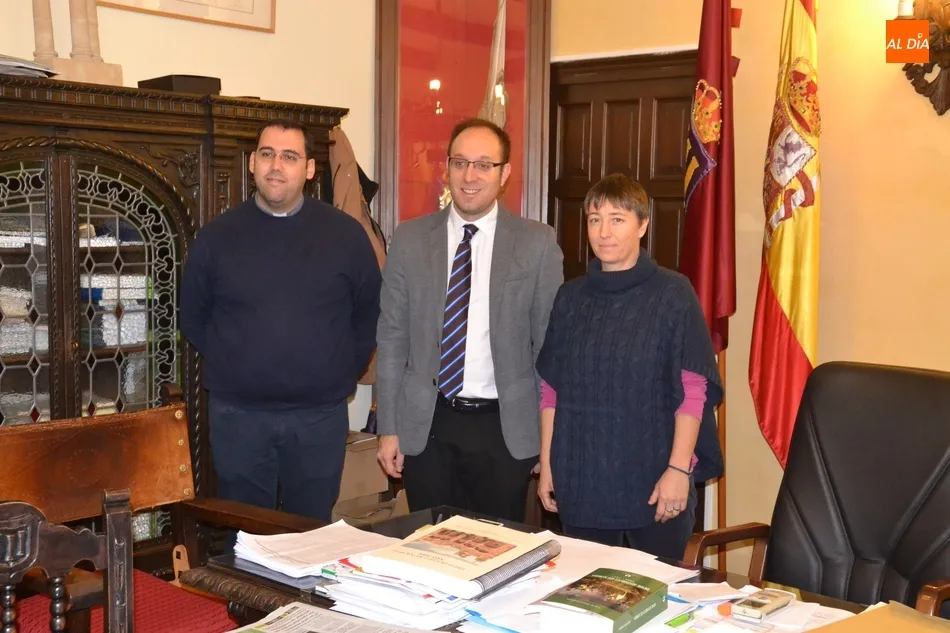 El Ayuntamiento formaliza la compra del Museo del Orinal a la familia de Pesetos  