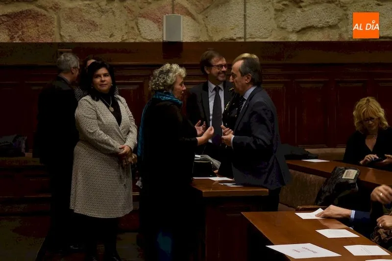 Foto 9 - Salamanca acoge la lectura de la carta de los Derechos Humanos