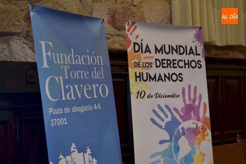 Foto 7 - Salamanca acoge la lectura de la carta de los Derechos Humanos