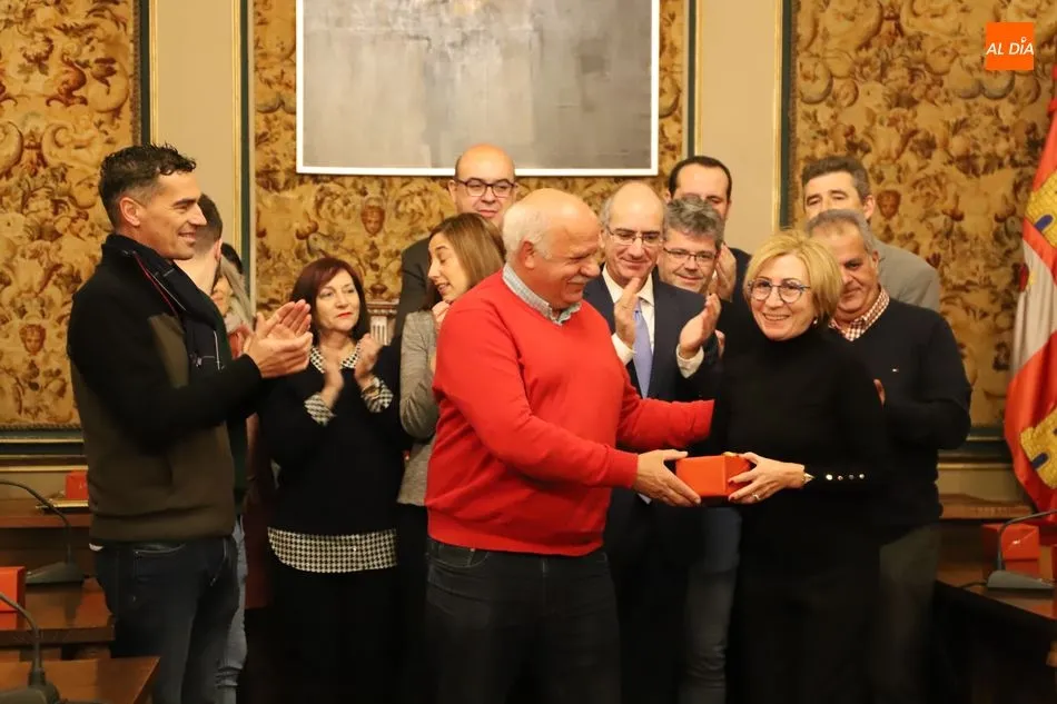 Foto 3 - Emotivo homenaje de la Diputaci&oacute;n a sus 22 trabajadores jubilados este a&ntilde;o