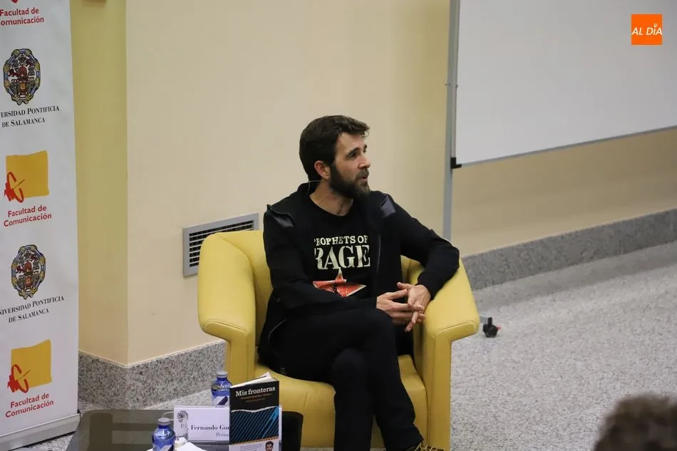 Foto 5 - Interesante lecci&oacute;n del 'Gonzo' en la Facultad de Comunicaci&oacute;n de la UPSA