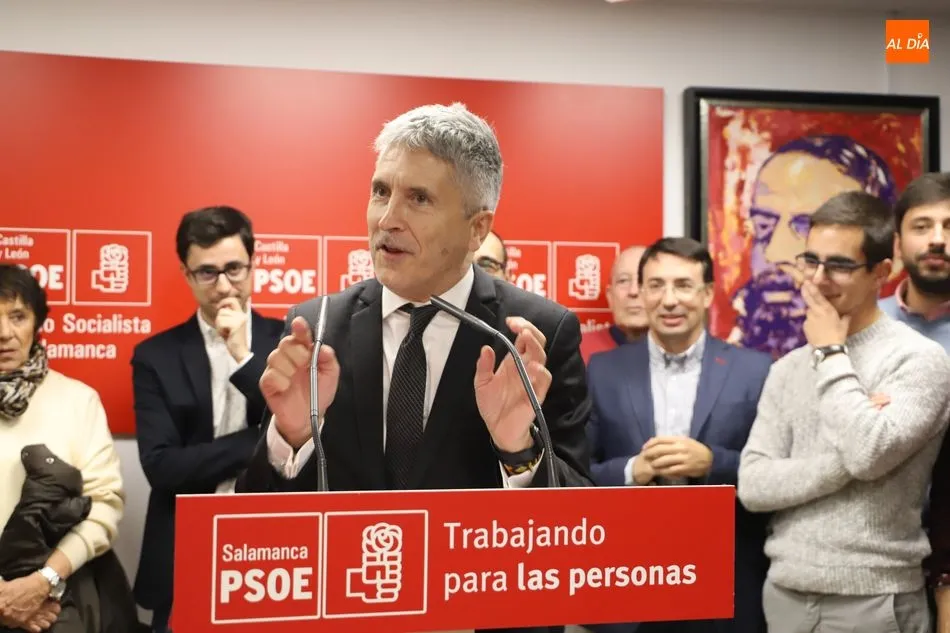 Foto 7 - El ministro Grande-Marlaska conmemora en Salamanca el aniversario de la aprobaci&oacute;n de la...