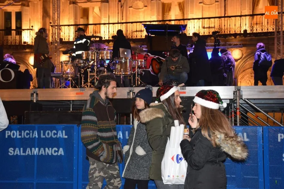 Foto 3 - Salamanca empieza a coger color para festejar el Fin de A&ntilde;o Universitario
