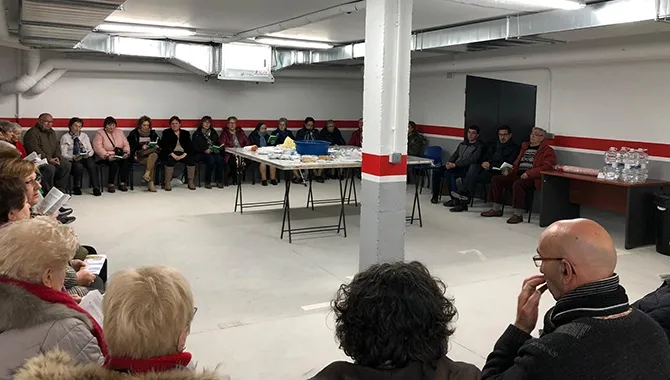 El Centro Parroquial organizaba una cena compartida