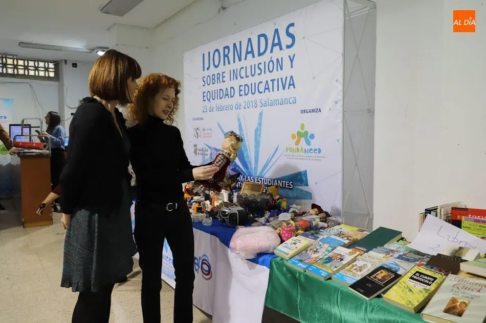 Foto 9 - El mercadillo solidario de la Fundaci&oacute;n Fundaneed abre sus puertas