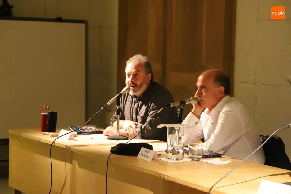 Foto 10 - Jos&eacute; Luis S&aacute;nchez Iglesias da a conocer su obra &lsquo;La Calleja&rsquo;