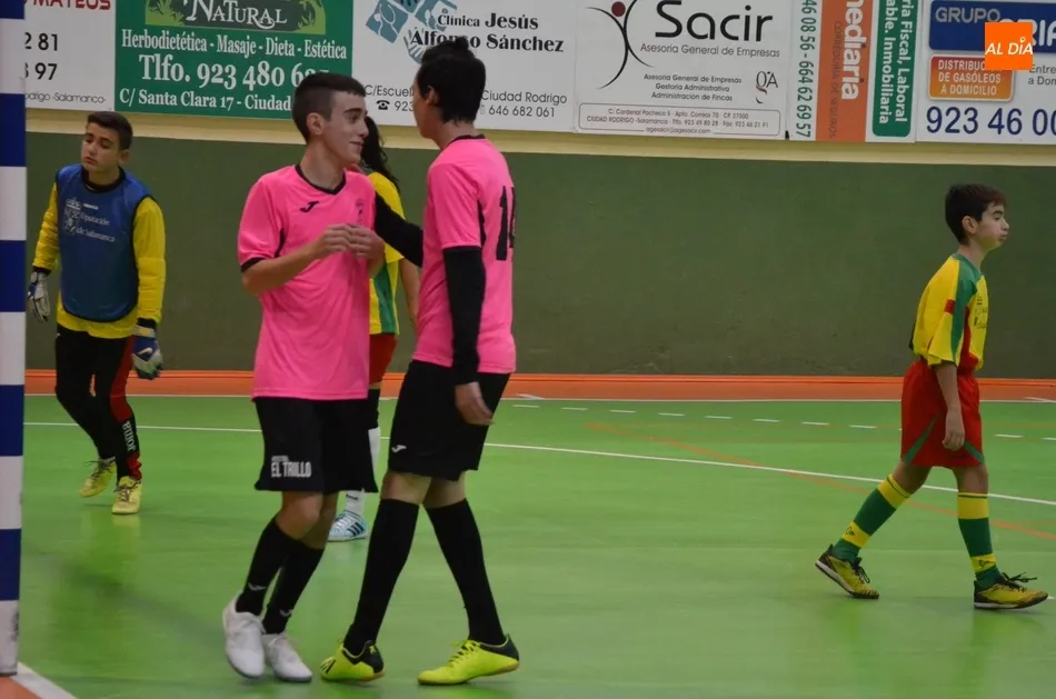 Foto 8 - #M [14|15 DIC] El Ciudad Rodrigo masculino de basket logra su primer triunfo en el Trofeo...