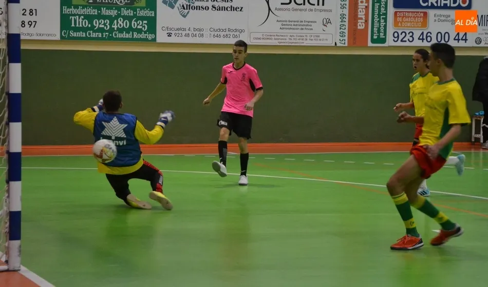 Foto 9 - #M [14|15 DIC] El Ciudad Rodrigo masculino de basket logra su primer triunfo en el Trofeo...