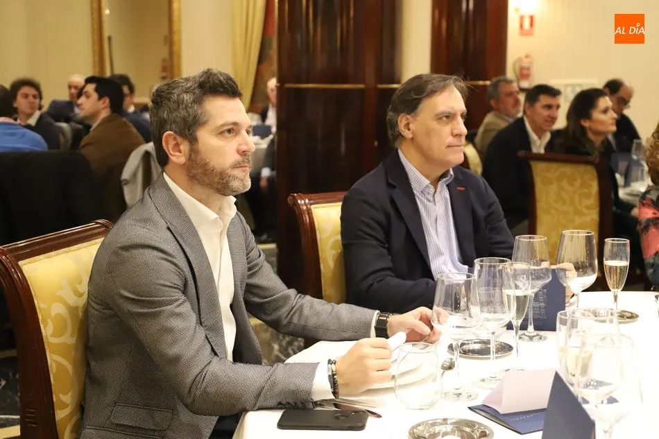 Foto 5 - Ma&ntilde;ueco afirma que &ldquo;el PP est&aacute; del lado correcto, con los que creen en Espa&ntilde;a y pactan...